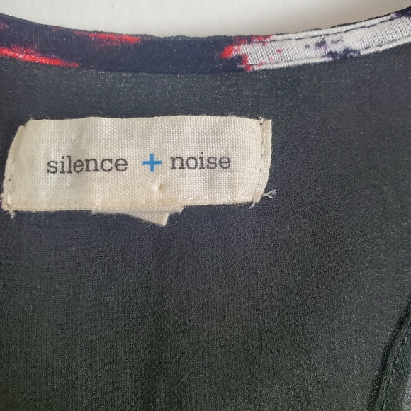 Silence + Noise Tank Top Sheer back - Picture 6 of 12